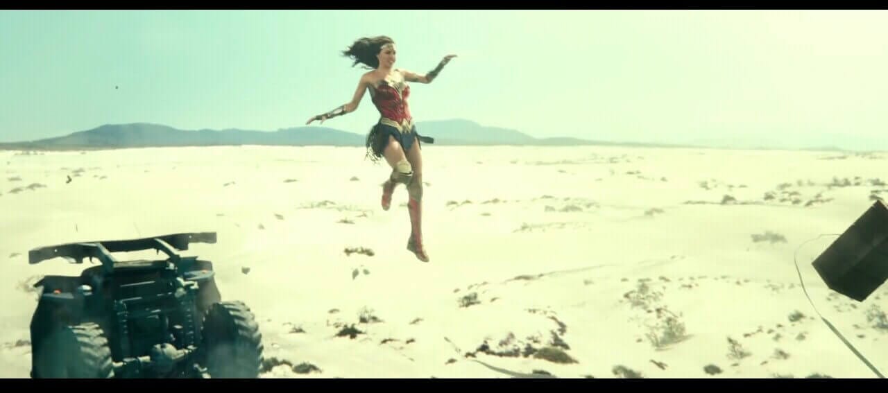 wonder-woman-1984-movie-trailer-screen-shot-diana-desert-fight-review wonder-woman-1984-movie-trailer-screen-shot-diana-desert-fight-review